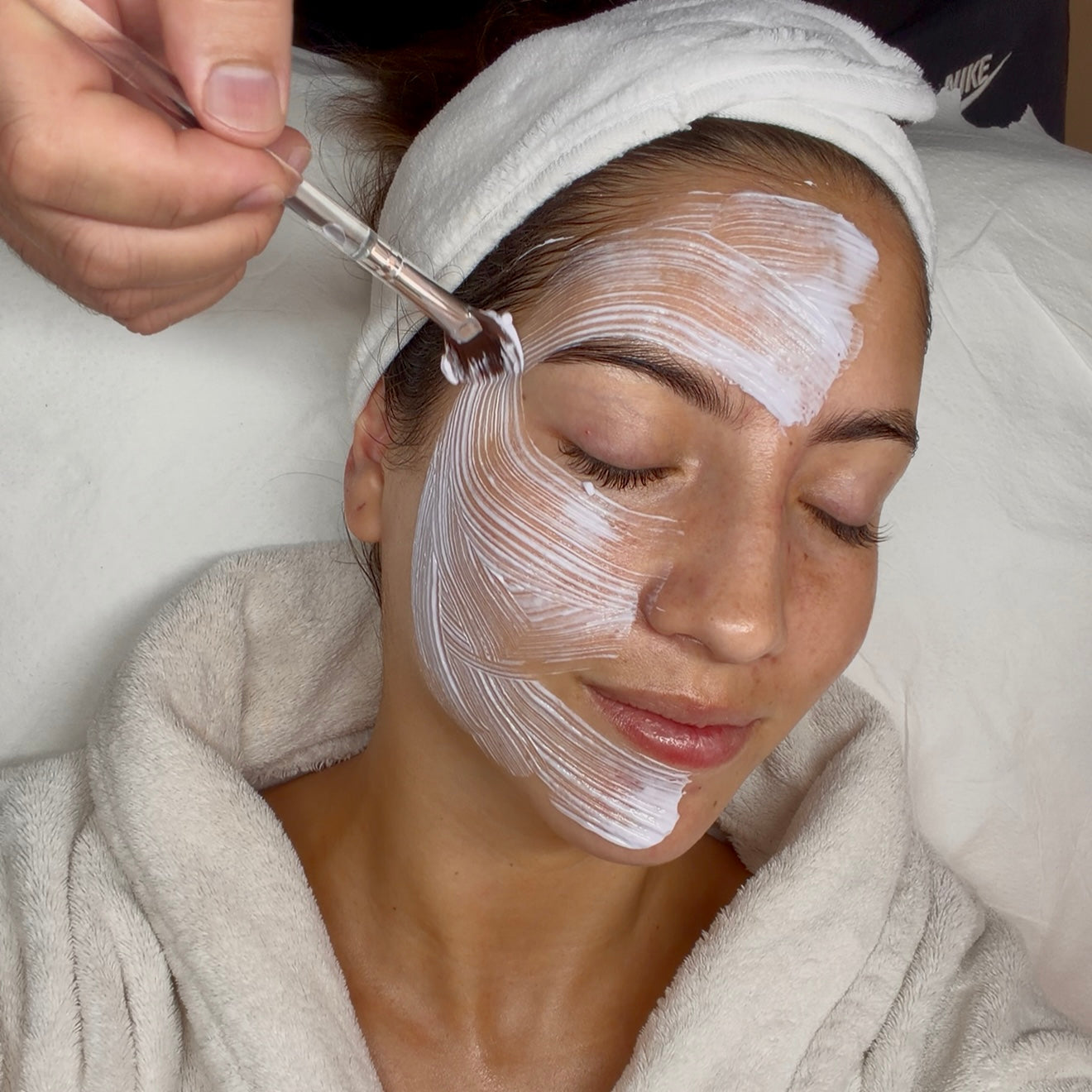 Primera Consulta + Facial mismo día